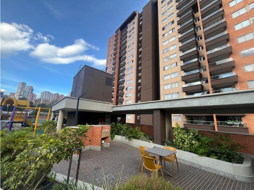 VENDO APARTAMENTO EN SABANETA LOMA SAN JOSE