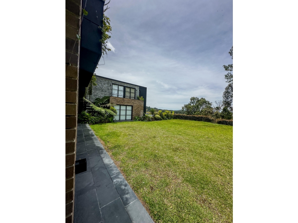 VENTA DE CASA CAMPESTRE SECTOR ALTO DE LAS PALMAS, ENVIGADO — foto 3