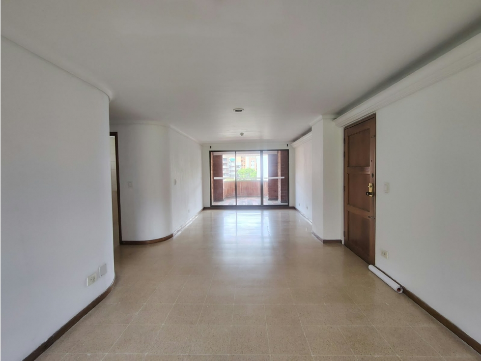 ARRIENDO APARTAMENTO EN LAURELES SECTOR SANTA TERESITA — foto 4