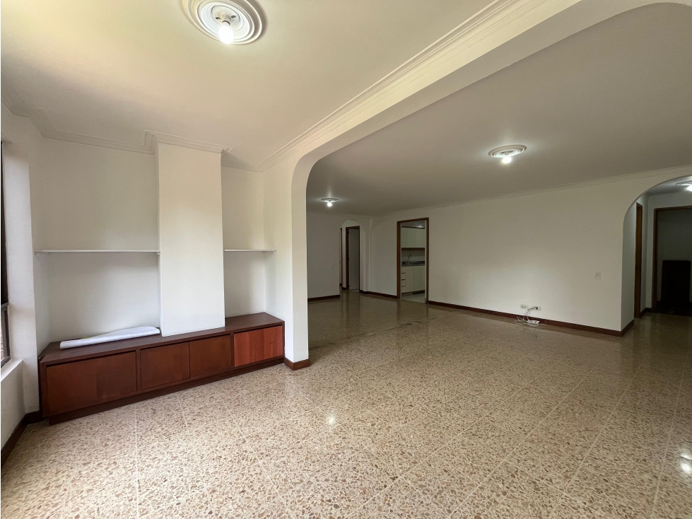 VENDO APARTAMENTO EN ALEJANDRIA EL POBLADO , MEDELLIN — foto 3
