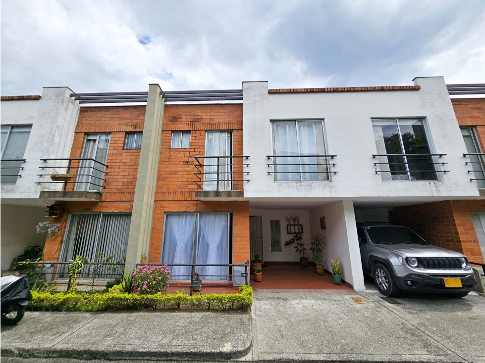CASA EN CONJUNTO CERRADO DOSQUEBRADAS