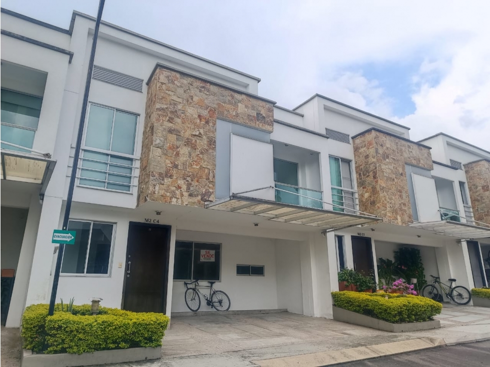 CASA EN VENTA EN PEREIRA