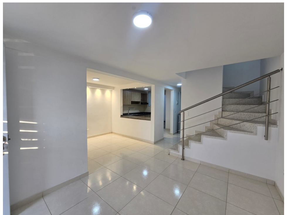 CASA DUPLEX EN VENTA — foto 2