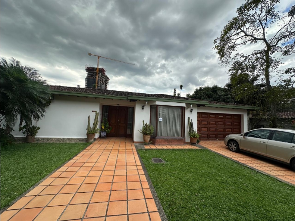 SE ARRIENDA CASA EN LOS BALSOS.