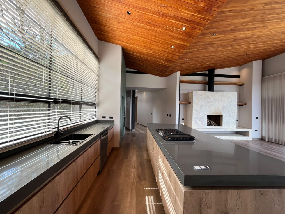 SE VENDE CASA DE LUJO PARA ESTRENAR EN EL RETIRO, SECTOR FIZEBAD — foto 6