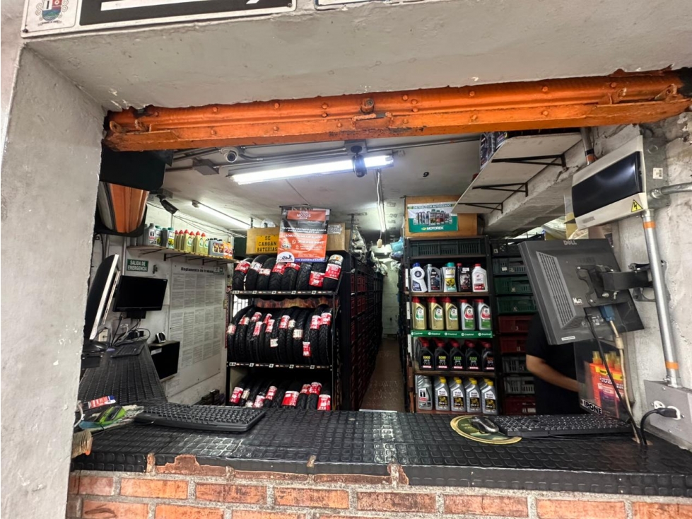 SE VENDE LOCAL EN EL CENTRO DE ITAGUÍ