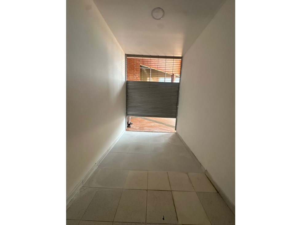 SE ARRIENDA LOCAL COMERCIAL EN EL ALTO DE LAS PALMAS. — foto 6
