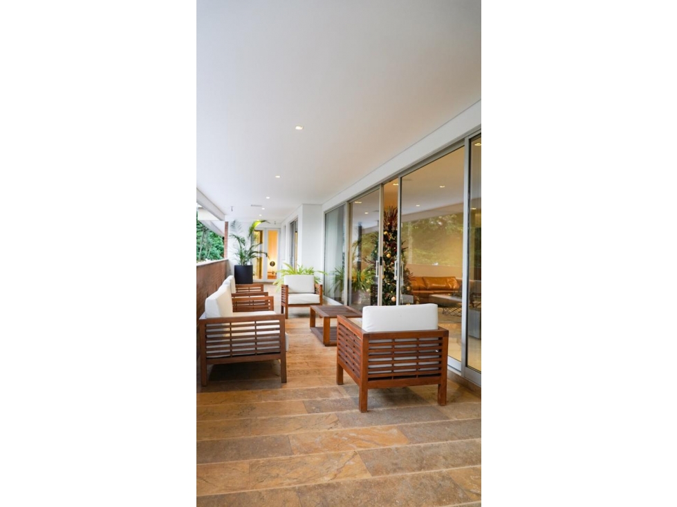 APARTAMENTO PARA LA VENTA EN EL POBLADO LOS BALSOS