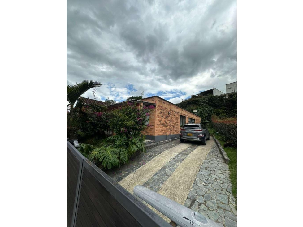 SE ARRIENDA O SE VENDE CASA EN EL RETIRO ANTIOQUIA