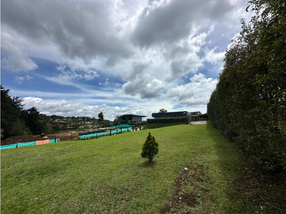 SE VENDE LOTE CAMPESTRE EN EL ALTO DE LAS PALMAS. — foto 3