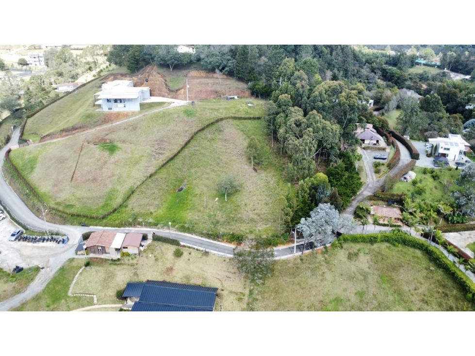 LOTE EN VENTA LOMA DEL ESCOBERO ENVIGADO