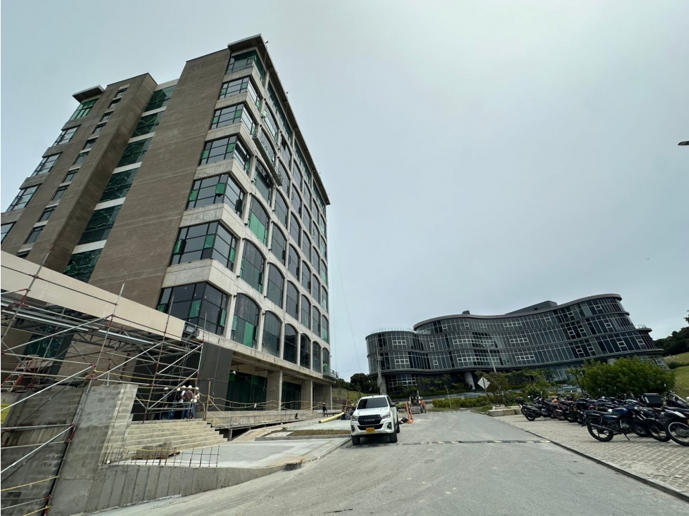SE VENDE APARTAMENTO DE LUJO EN EL ALTO DE LAS PALMAS.