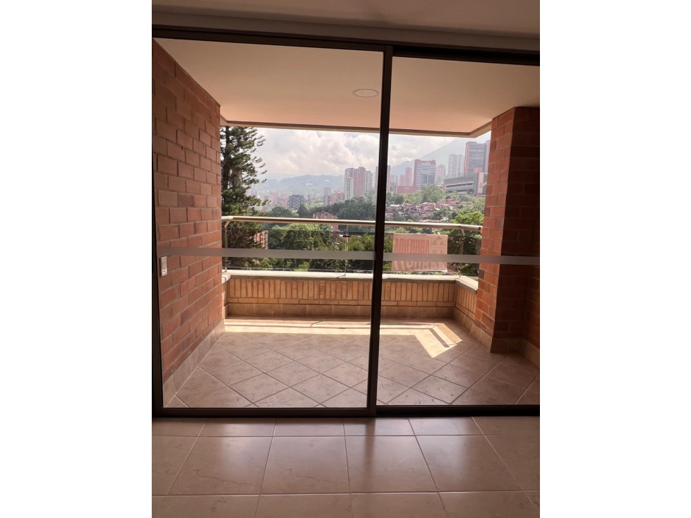 SE ARRIENDA APARTAMENTO EN EL POBLADO,LOS BALSOS — foto 2