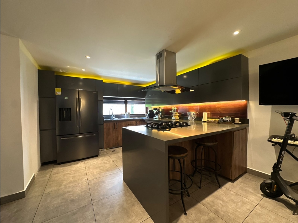 SE VENDE EXCLUSIVA CASA EN SABANETA, SECTOR AVES MARIAS — foto 6