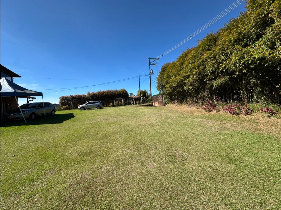 SE VENDE CASA EN LA VEREDA EL CERRO, SANTA ELENA.