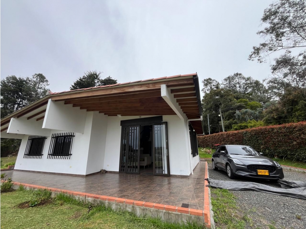 SE ARRIENDA CASA CAMPESTRE EN LA VEREDA PANTANILLO.