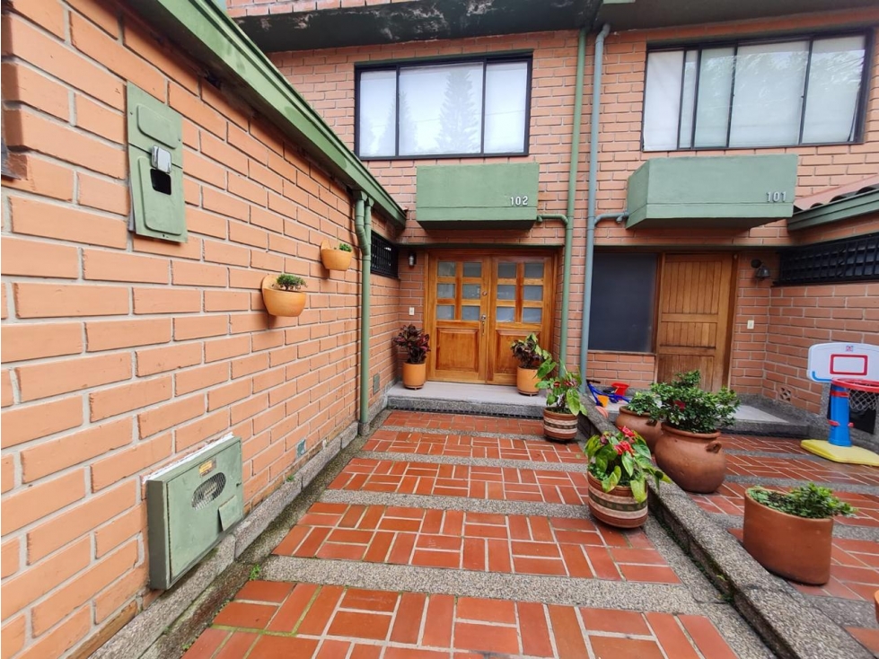 CASA EN VENTA EN MEDELLIN EL POBLADO