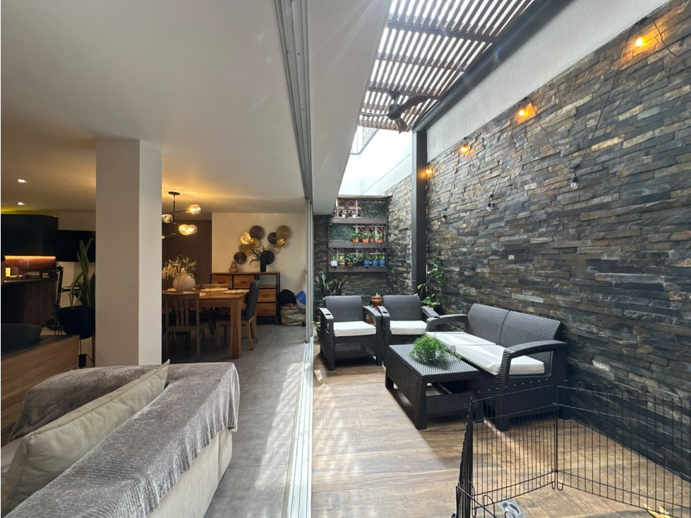 SE VENDE EXCLUSIVA CASA EN SABANETA, SECTOR AVES MARIAS — foto 5