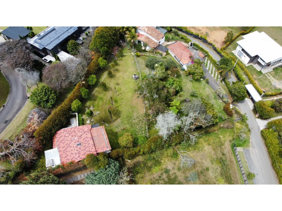 SE VENDE CASA CAMPESTRE EN EL ALTO DE LAS PALMAS. — foto 2