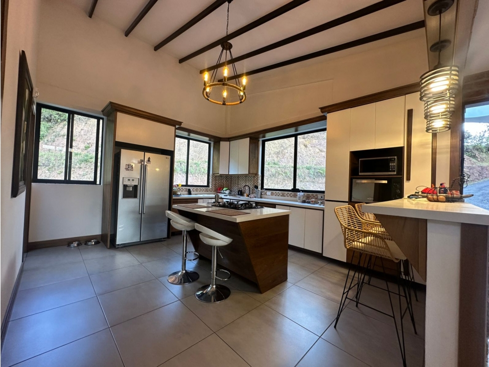 SE ARRIENDA O SE VENDE CASA DE UN SOLO NIVEL EN EL RETIRO. — foto 5