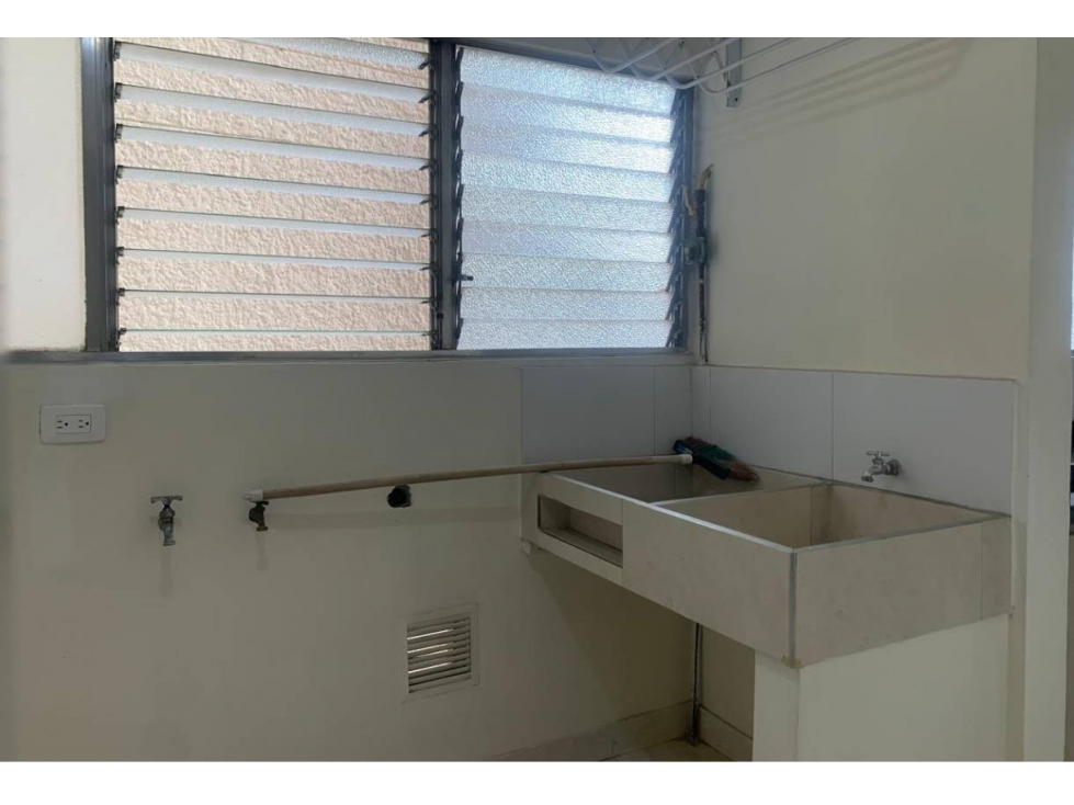 Arriendo / Vendo Apartamento Medellin, Conquistadores — foto 4