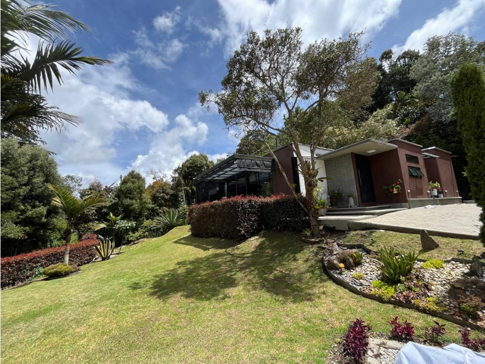 SE ARRIENDA CASA CAMPESTRE DE LUJO EN LA VEREDA PERICO, ENVIGADO — foto 2