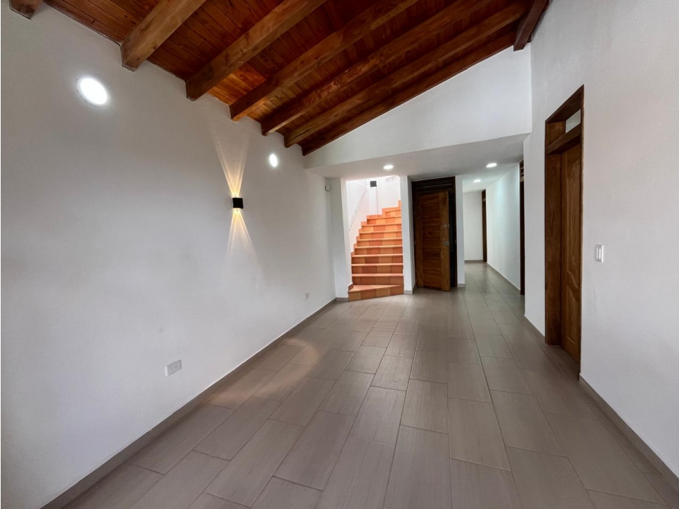 SE VENDE APARTAMENTO DUPLEX EN EL CARMEN DE VIBORAL — foto 3