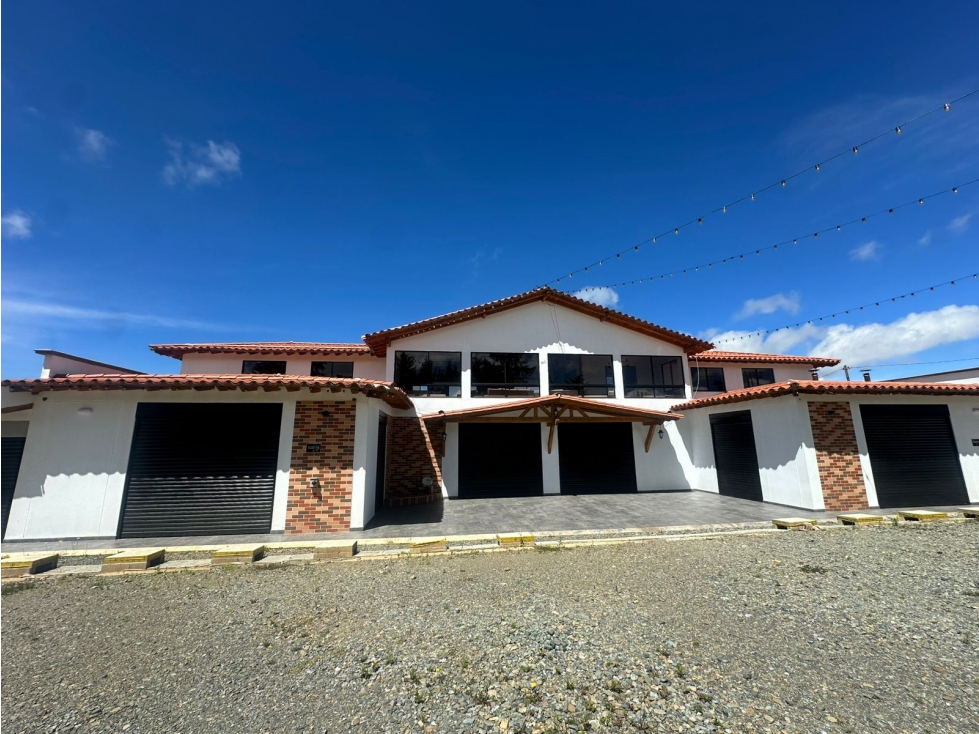 SE ARRIENDA LOCAL COMERCIAL EN LA VEREDA PERICO.