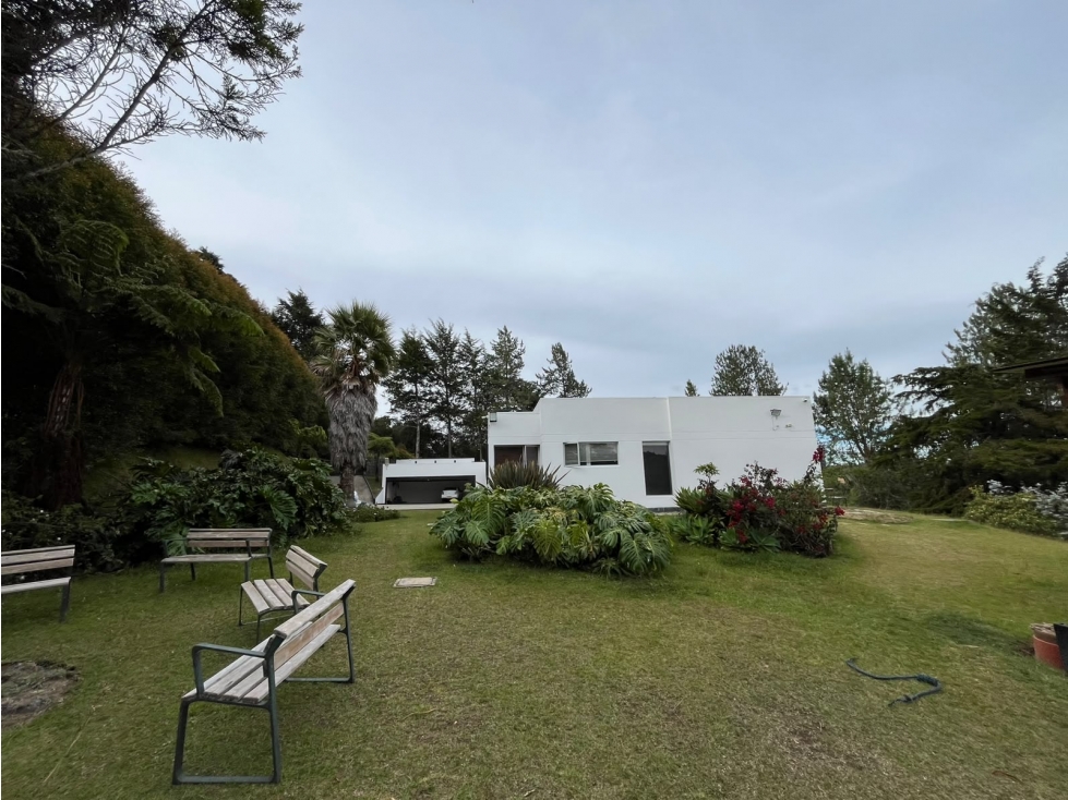 SE VENDE CASA DE LUJO EN ALTO DE PALMAS, SECTOR CANTAGIRONE - 1