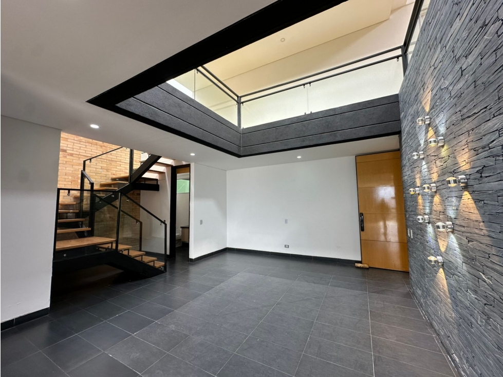 SE VENDE CASA DE LUJO EN ENVIGADO, UNIDAD CERRADA. — foto 4
