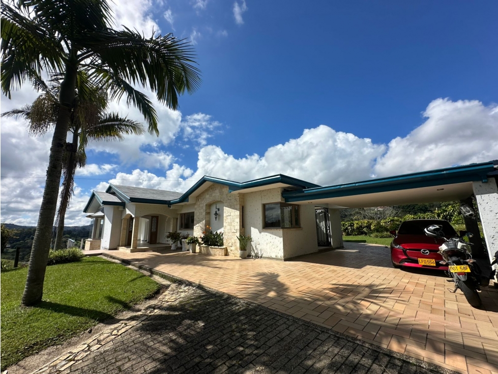 SE VENDE CASA CON PRECIO DE OPORTUNIDAD EN EL RETIRO, SECTOR FIZEBAD. — foto 2