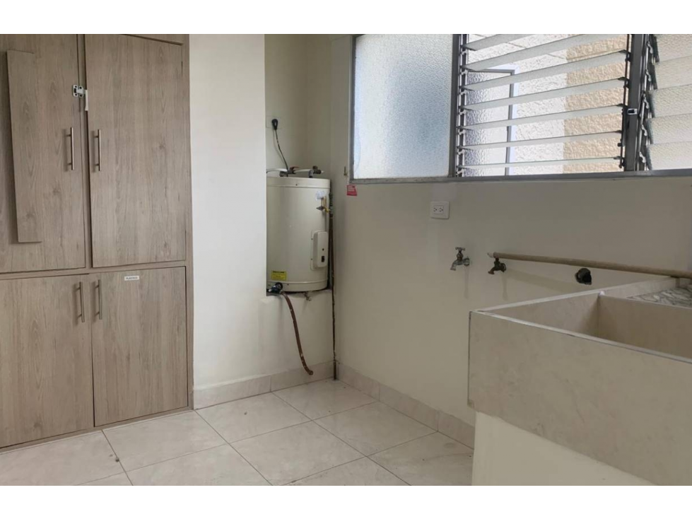 Arriendo / Vendo Apartamento Medellin, Conquistadores — foto 3