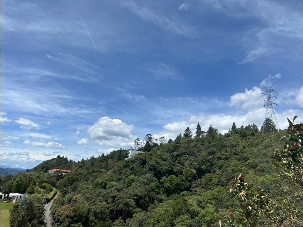 SE VENDE LOTE CON HERMOSA VISTA EN LA VEREDA LOS SALADOS, EL RETIRO — foto 2