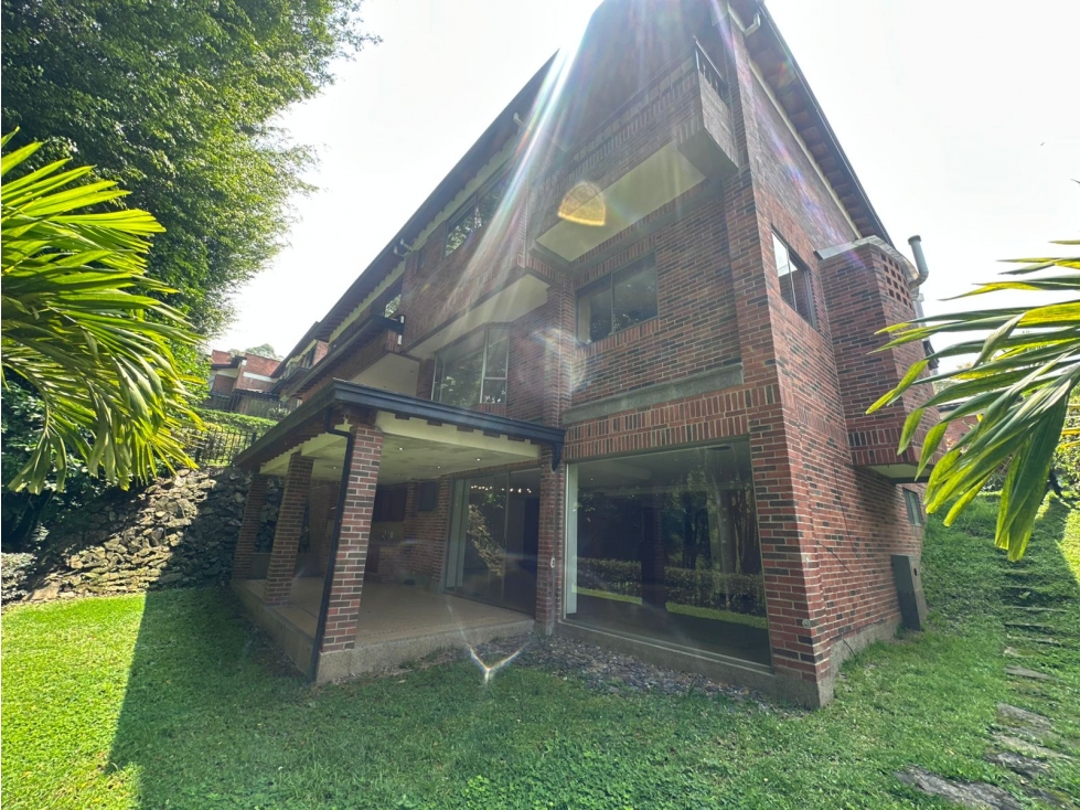 SE ALQUILA O SE VENDE CASA CAMPESTRE EN EL POBLADO, ANTIOQUIA. — foto 3