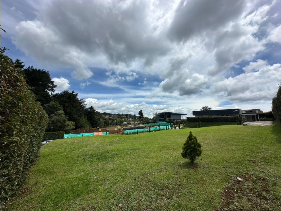 SE VENDE LOTE CAMPESTRE EN EL ALTO DE LAS PALMAS. — foto 4