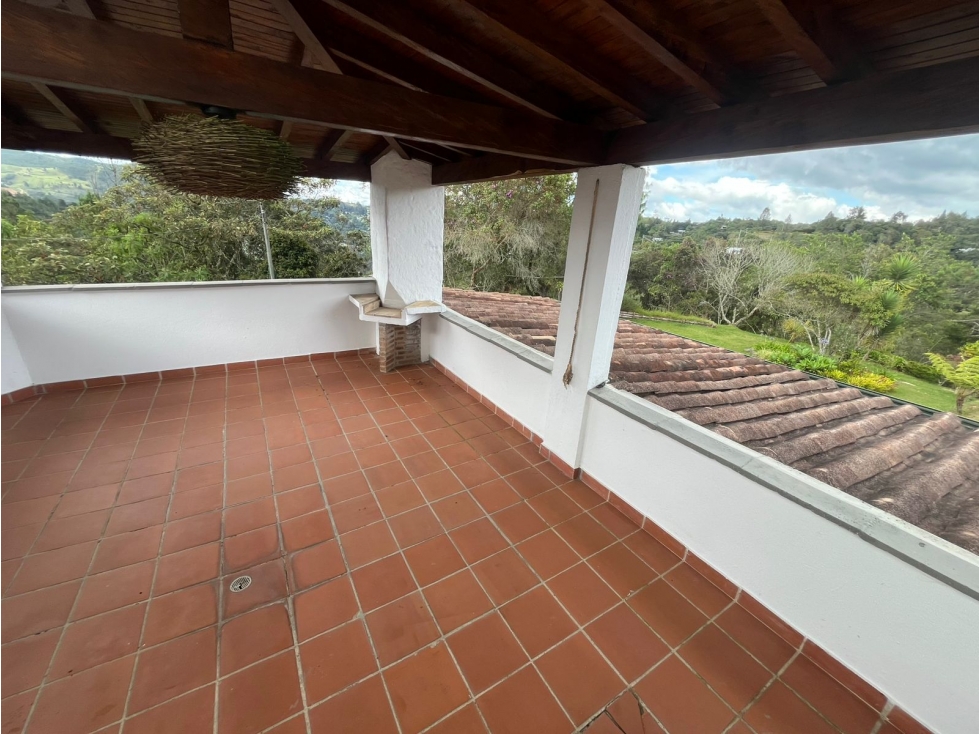 SE ARRIENDA CASA CAMPESTRE EN EL RETIRO LOS SALADOS — foto 2