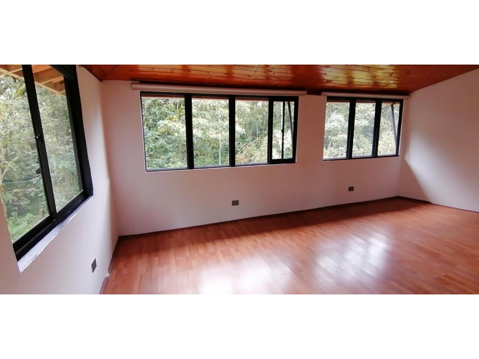 APARTAESTUDIO EN ARRIENDO SANTA ELENA VEREDA EL CERRO — foto 2