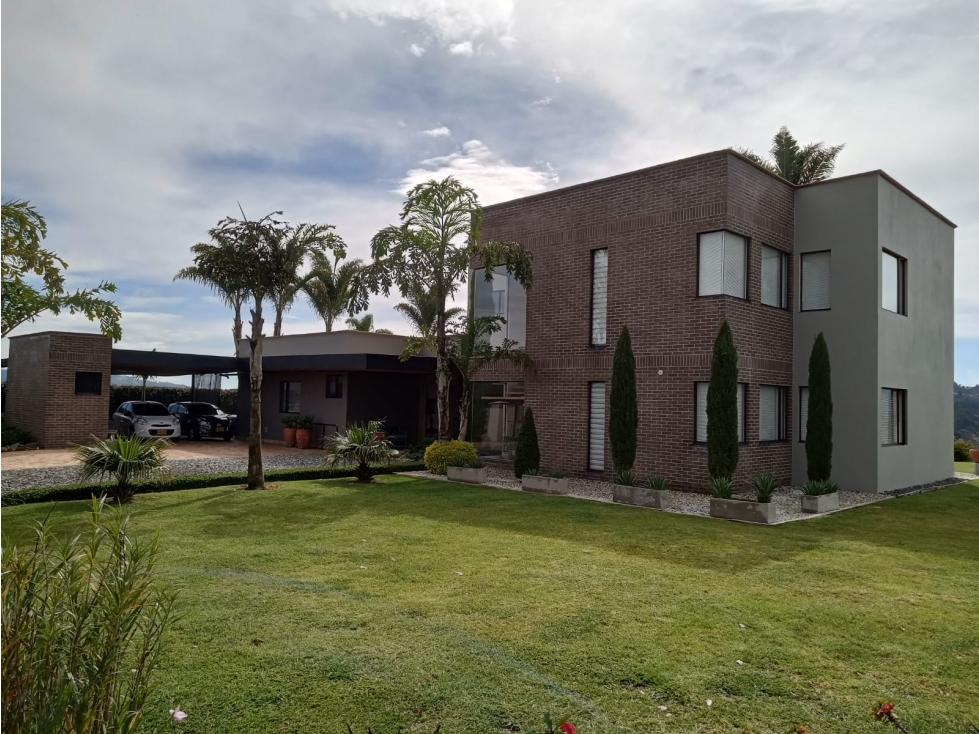 CASA DE LUJO EN EL RETIRO ANTIOQUIA. — foto 2
