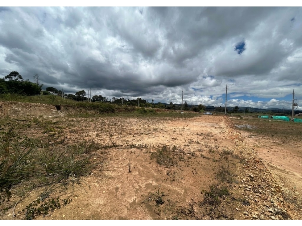 Vendo Lote Guarne-Parque Industrial LOGIN — foto 2