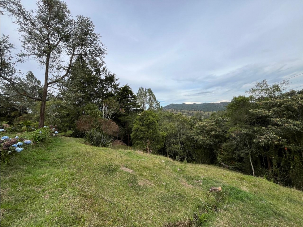 SE VENDE LOTE EN EL ALTO DE LAS PALMAS,SECTOR CANTAGIRONE