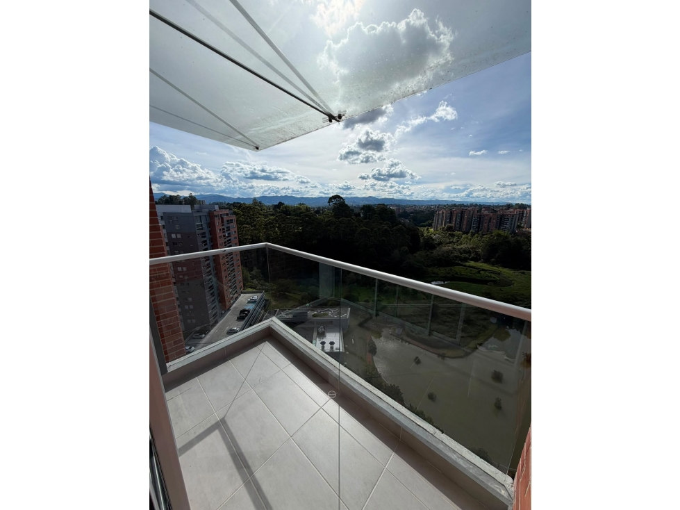 SE VENDE APARTAMENTO DÚPLEX EN RIONEGRO,SECTOR OJO DE AGUA — foto 2