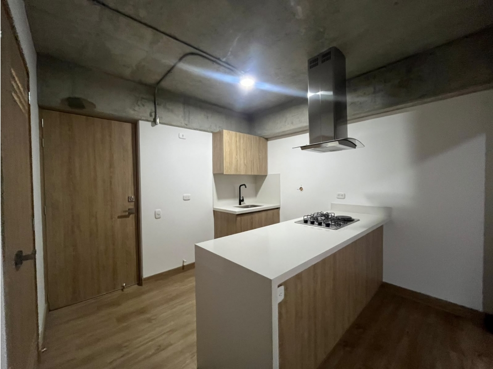 SE ARRIENDA O SE VENDE APARTAESTUDIO EN EL RETIRO. - 1