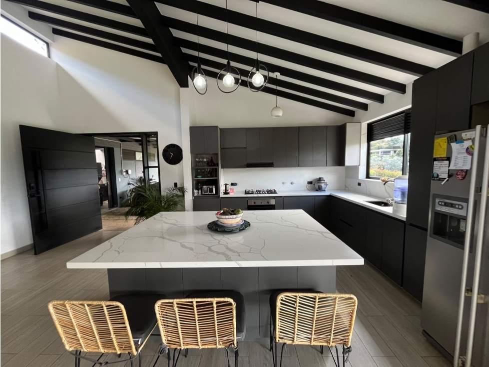 SE VENDE CASA DE LUJO EN LA VIA CARMEN DE VIBORAL. — foto 6