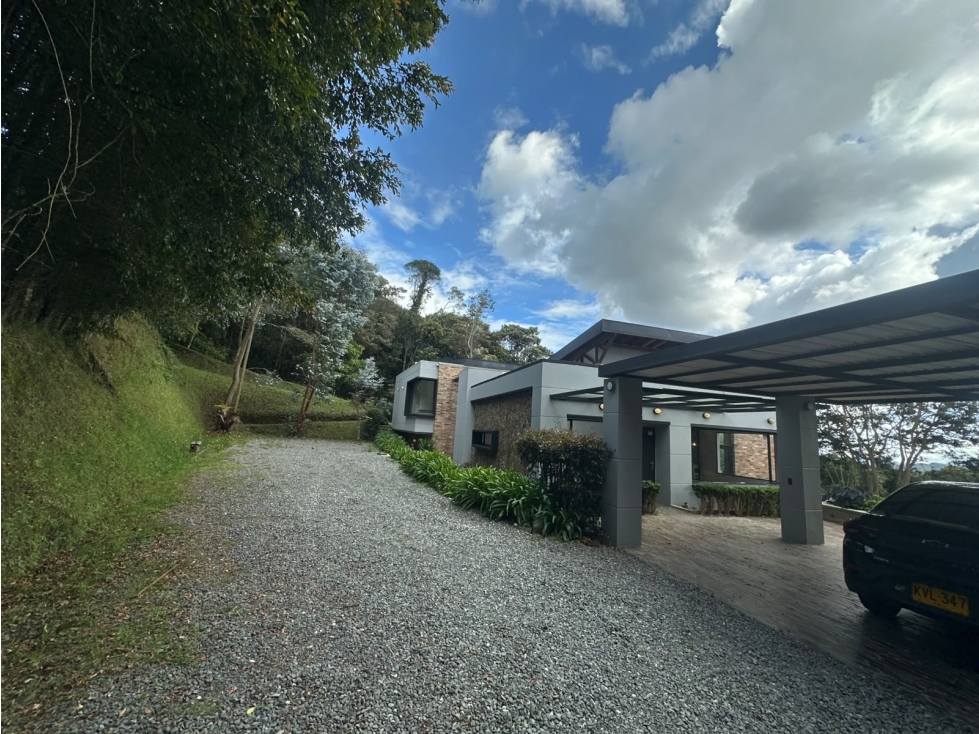 HERMOSA CASA EN ARRIENDO O VENTA SECTOR PANTANILLO