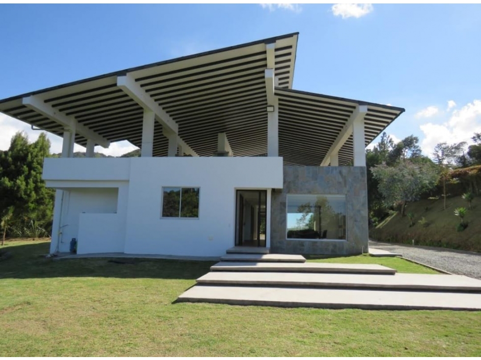 SE ARRIENDA CASA-LOTE EN EL ESCOBERO — foto 4