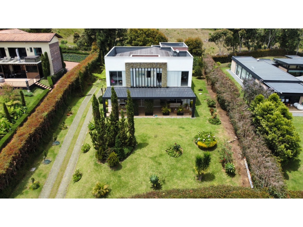 SE VENDE CASA DE LUJO EN EL ALTO DE LAS PALMAS, ENVIGADO. — foto 3