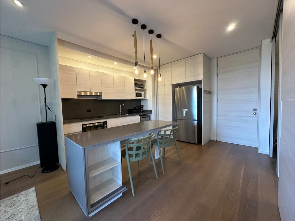SE ARRIENDA APARTAMENTO CON O SIN MUEBLES.