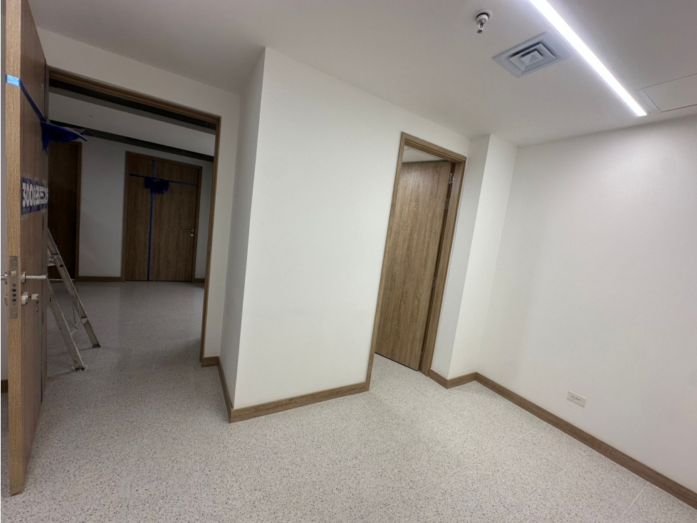 SE ARRIENDA CONSULTORIO MÉDICO EN TORRE MEDICA, CIUDAD DEL RÍO — foto 3