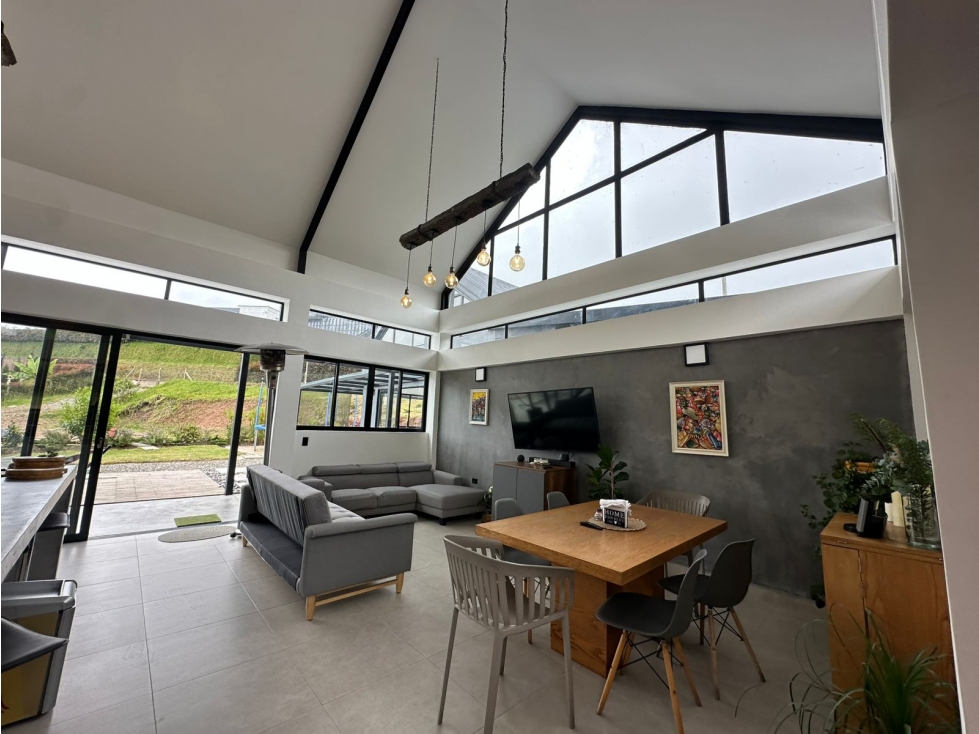 SE VENDE CASA DE LUJO EN LA LOMA DEL ESCOBERO — foto 6