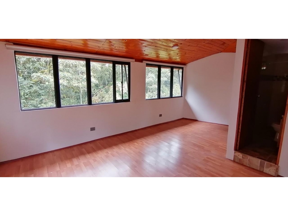APARTAESTUDIO EN ARRIENDO SANTA ELENA VEREDA EL CERRO — foto 3